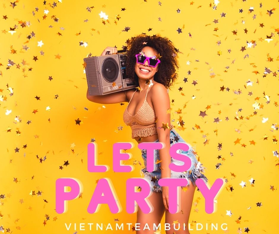 Tổ chức tiệc tất niên vào ngày nào